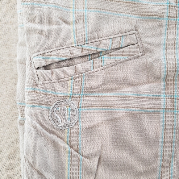 Lululemon – Technical Golf Shorts - Picture 4 of 6